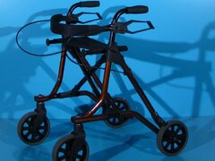 Cadru de mers cu roti din aluminiu Dietz